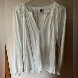 Old Navy Off White V-neck top